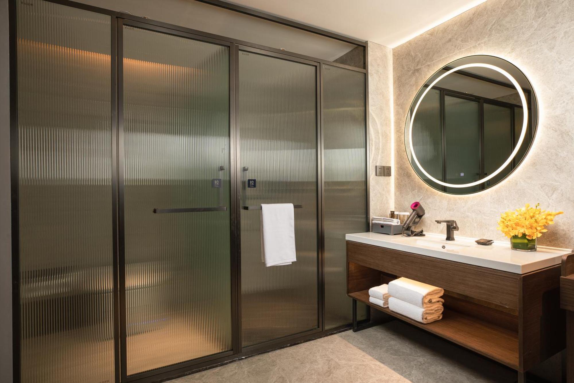 Urcove By Hyatt Shenzhen Futian Port Hotel Bagian luar foto